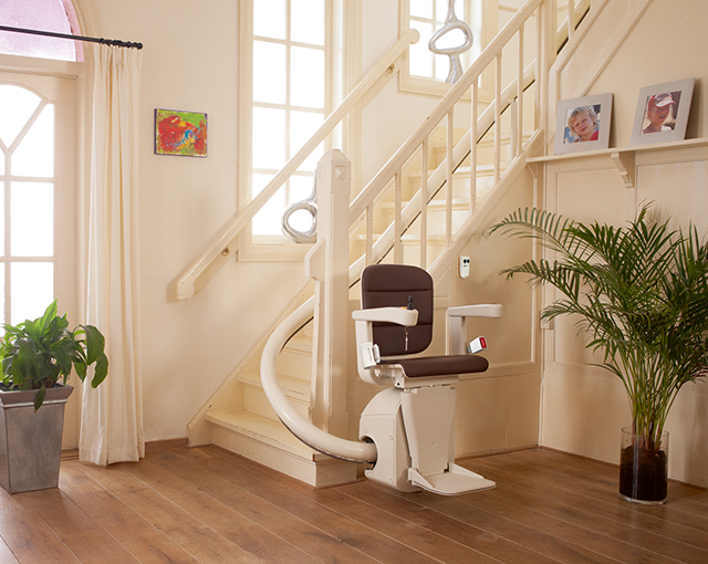 Companion Freecurve Stairlift